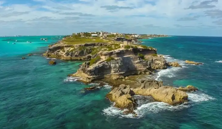Playa Sur es una de las playas de Cancún más impresionantes