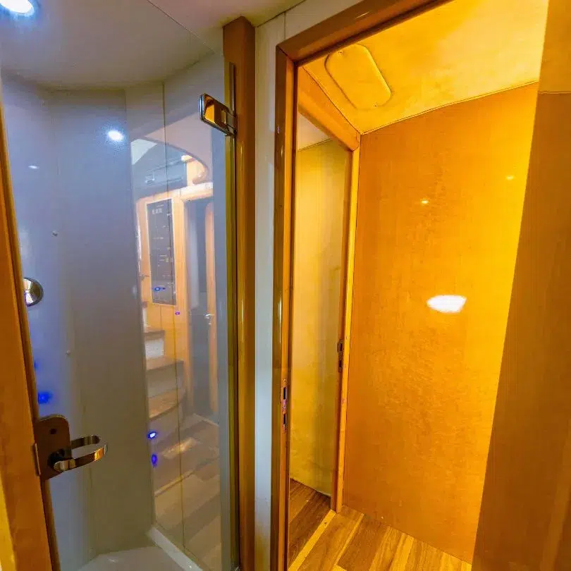 Luxury Yacht Rental in Cozumel: La More : Luxury Yacht rental in Cozumel: La More14