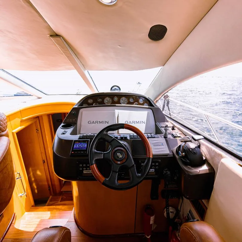 Luxury Yacht Rental in Cozumel: La More : Luxury Yacht rental in Cozumel: La More22