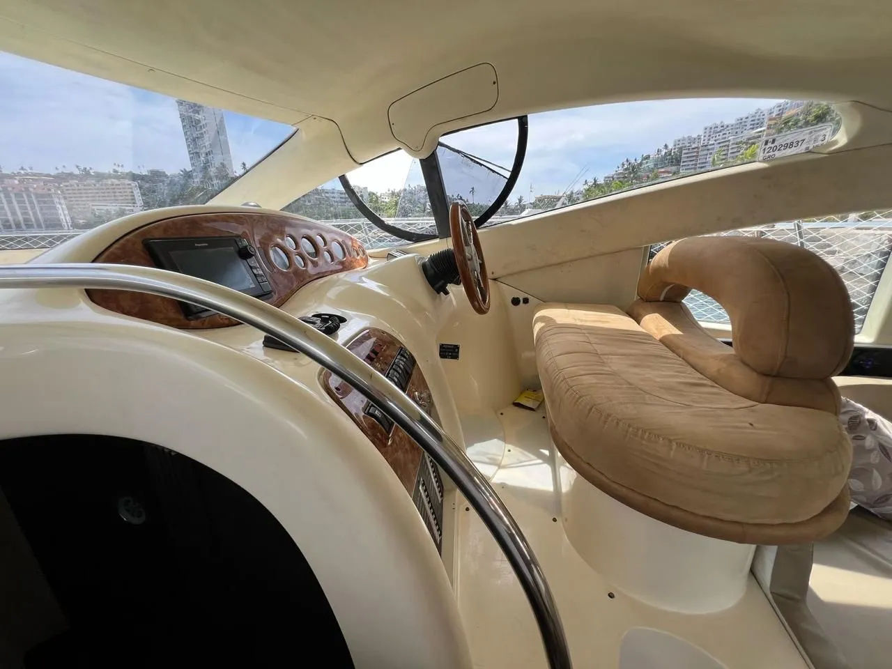 b116a52d-e5f1-4ff2-91b5-7311aab223f1