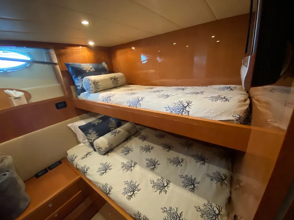 RENTA-DE-YATES-DE-LUJO-EN-LA-PAZ-_OHANA_2